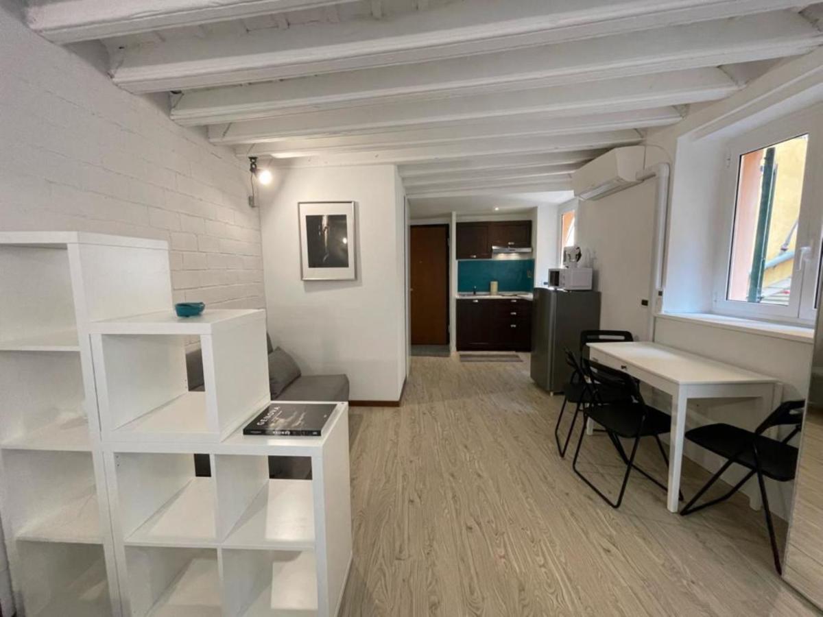 Travi E Grigio Studio Maddalena - Genovainrelax Génova Exterior foto